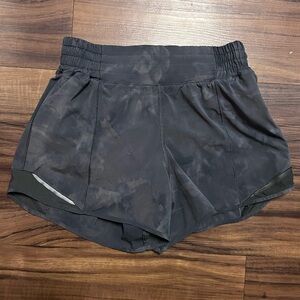 Lululemon shorts size 6